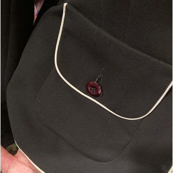 Black and White Structured Blazer - Picture 8 of 13